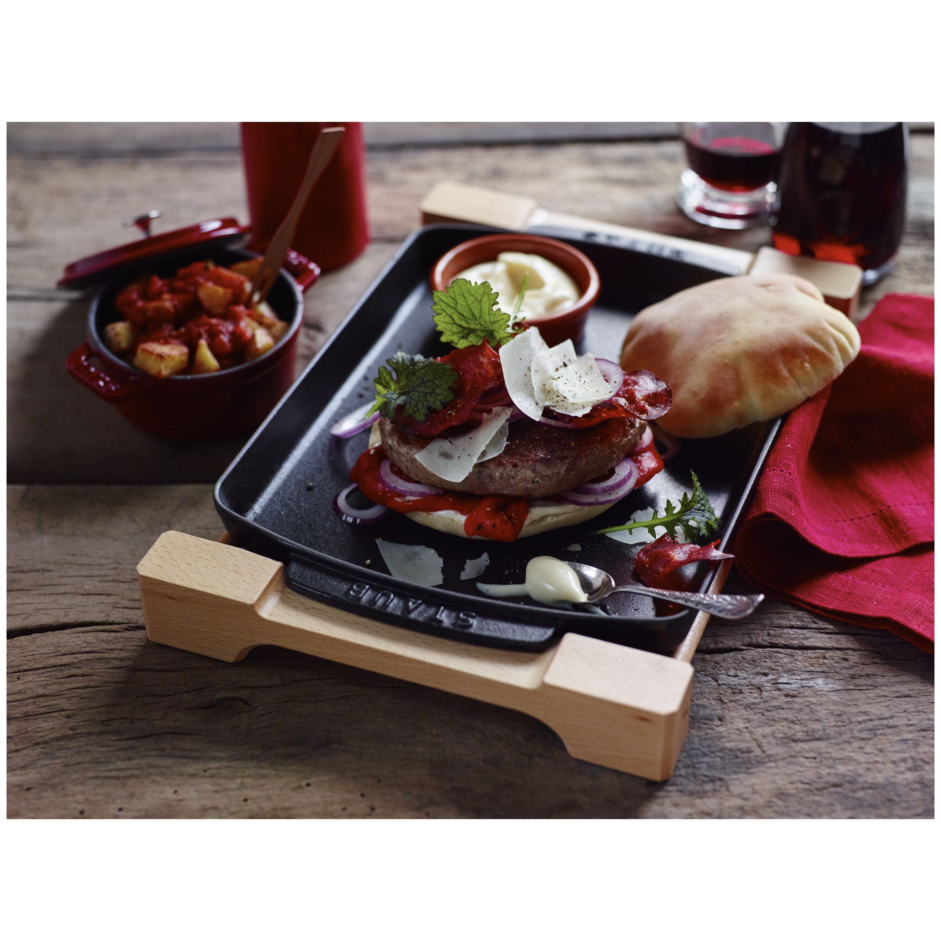 Staub Serving plate, x | cast iron