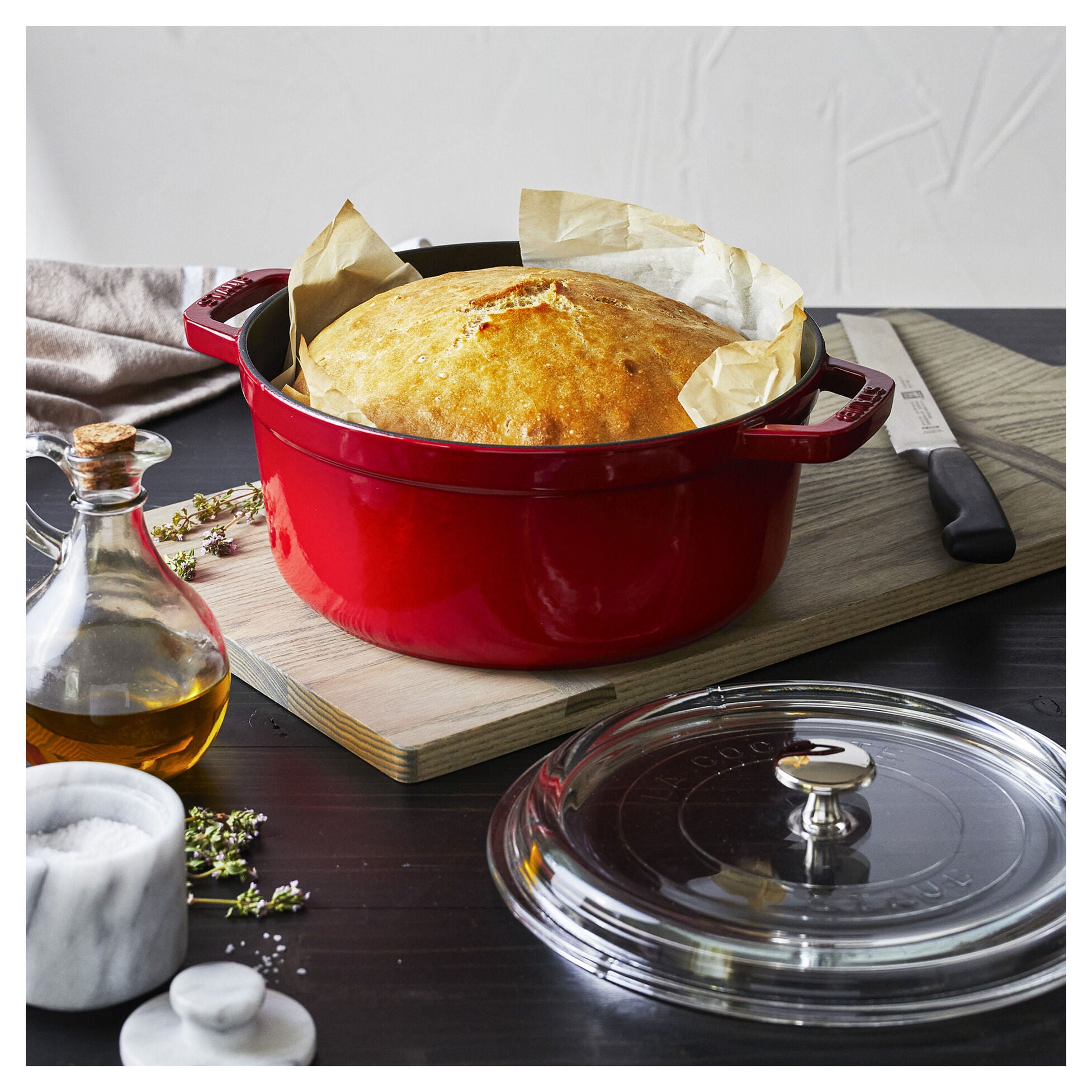 Staub La Cocotte 24 cm Cherry litoželezna kozica s pokrovom