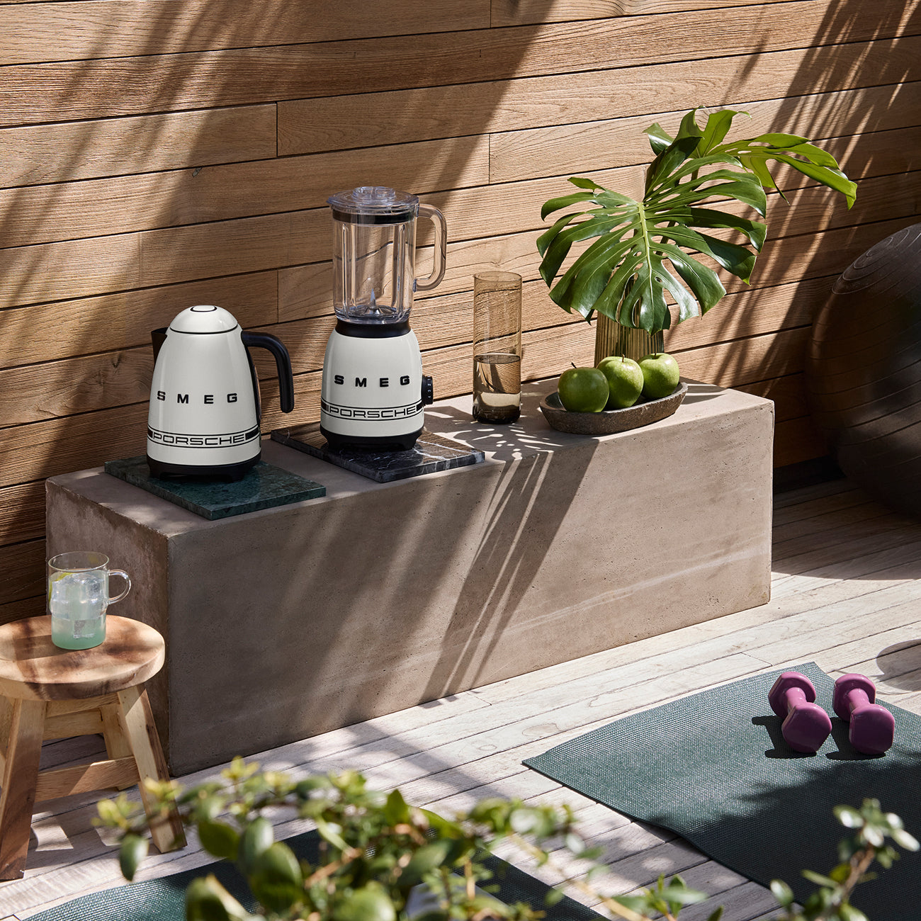 Smeg BLF03PCWEU Carrara White